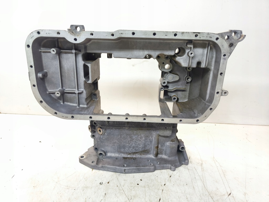 Поддон масляная полублок двигателя audi a4 b8 a5 8t 2.7 3.0 tdi 059103603bg с Разборки