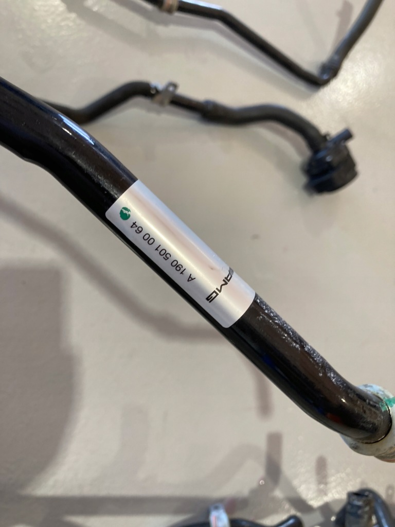 Купити Mercedes benz amg gt a190 труба трубка води водяна шланги дроти охолодження