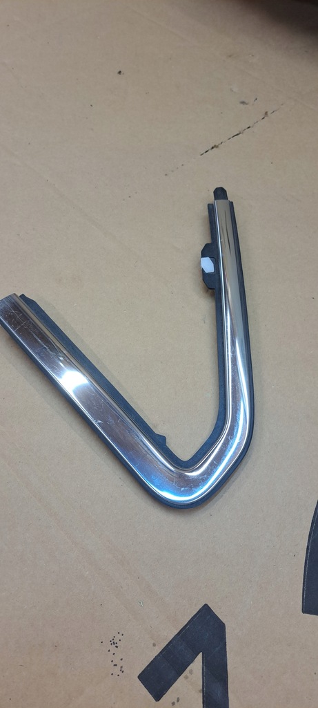 фото №1, Dodge ram 19-23 молдинг хром рамка зеркало na дверь правое