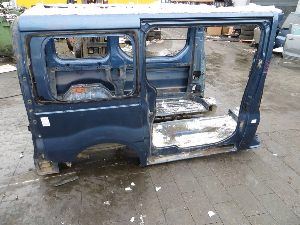 фото №1, Trafic vivaro ii крила чверть права задня задня 21e 01-