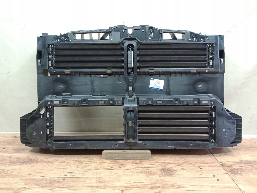 фото №1, Ford focus iv mk4 2018-- pas передний жалюзи впуск