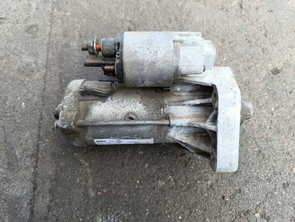 Купити Стартер nissan renault 1.6 dci 233001375r-c