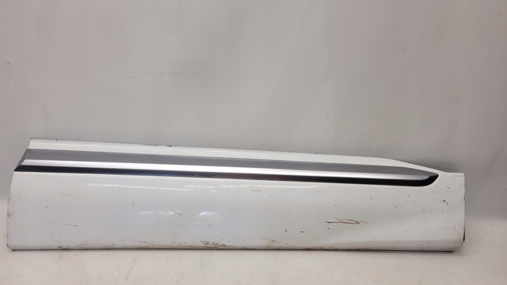 фото №1, Hyundai santa fe iv молдинг крыло правая перед