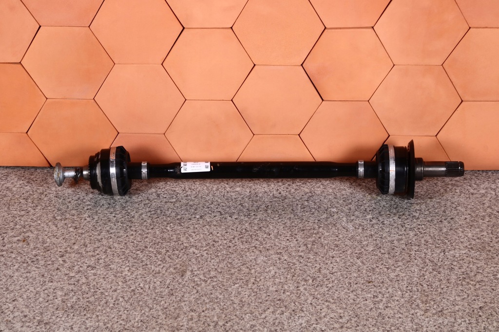 фото №1, Bmw g20 приводной вал левая левый задняя задняя 8487123 6 km !!!