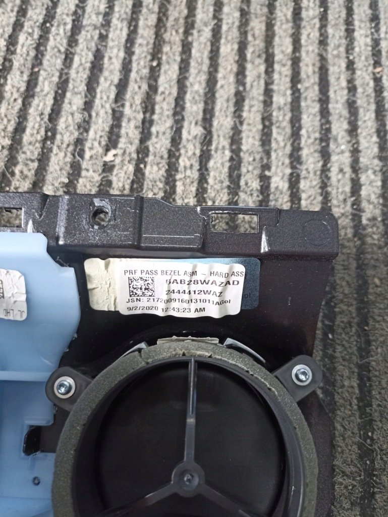 Заглушка подушка безопасности подушки безопасности пассажира впуск jeep wrangler jl 392 6ab28wazad в Украине