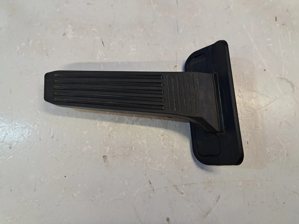 фото №2, Lexus rx 450h 2021 педали