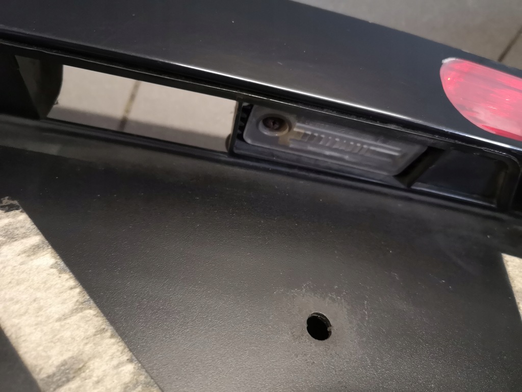 фото №9, Накладка подсветка номерного знака czarna uk audi a6 c5 allroad 4b9945695n