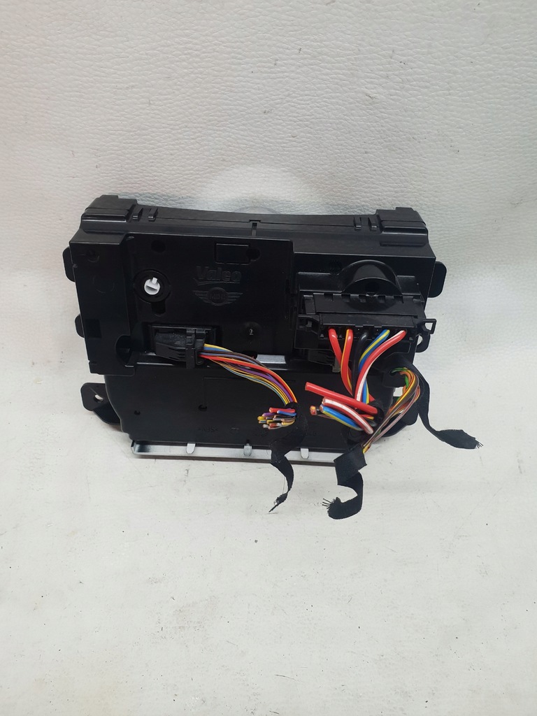 фото №7, Mini r60 10-16 countryman панель управление кондиционера