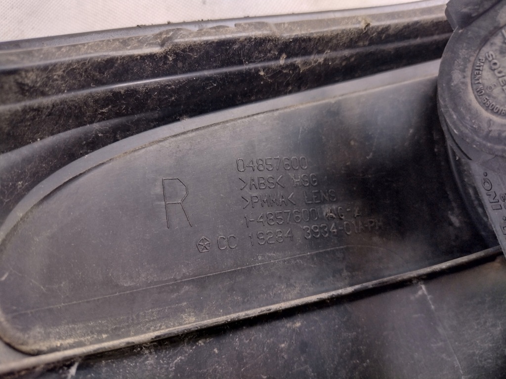 фото №13, Лампа правый задняя dodge grand caravan iv 4 4857600ag