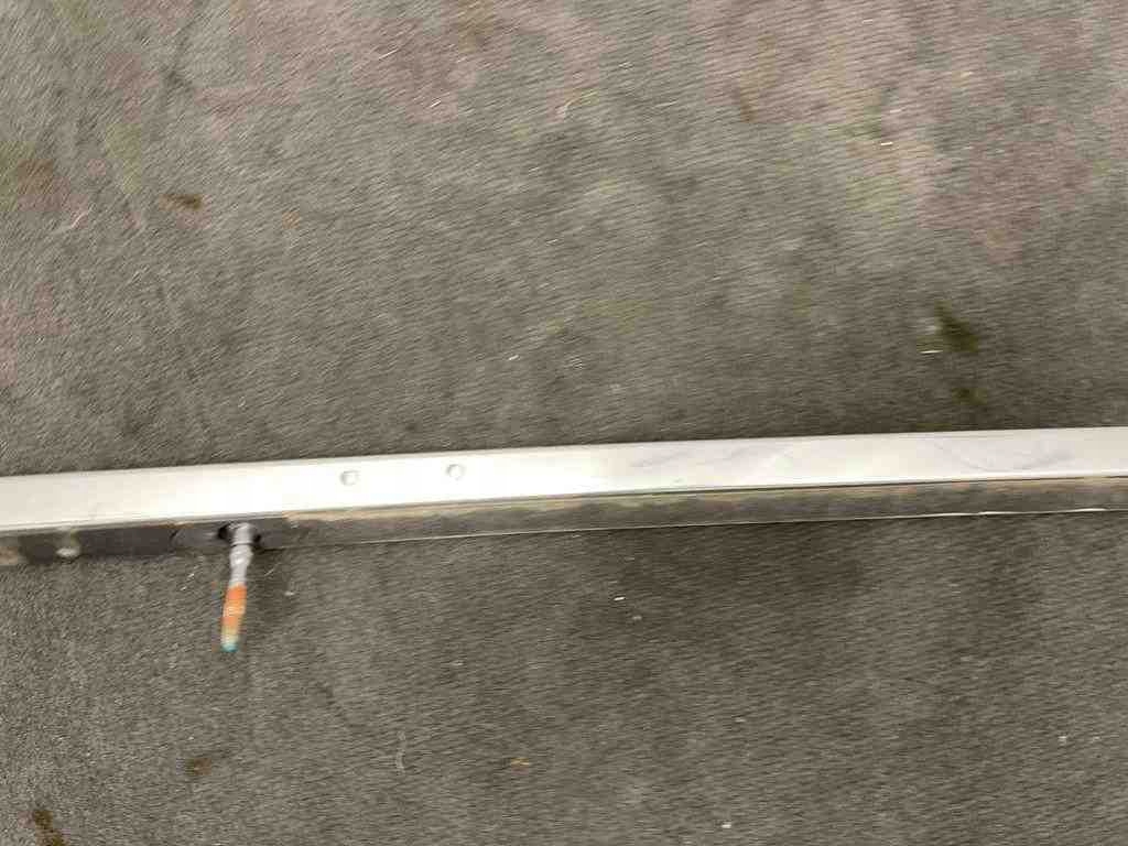 Комплект рейлингов кровельные audi 4k9860022 3.0l дизель 2020 в Украине