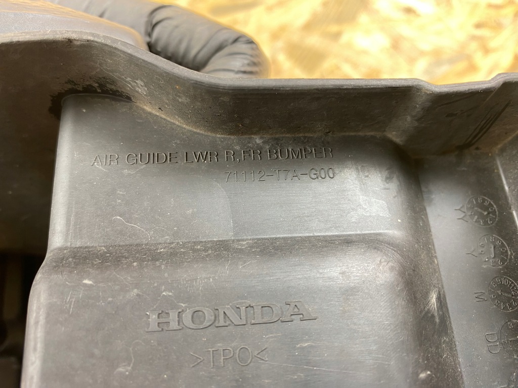 фото №13, Впуск воздуховод воздуха правый перед honda hr-v ii lift 71112-t7a-g00