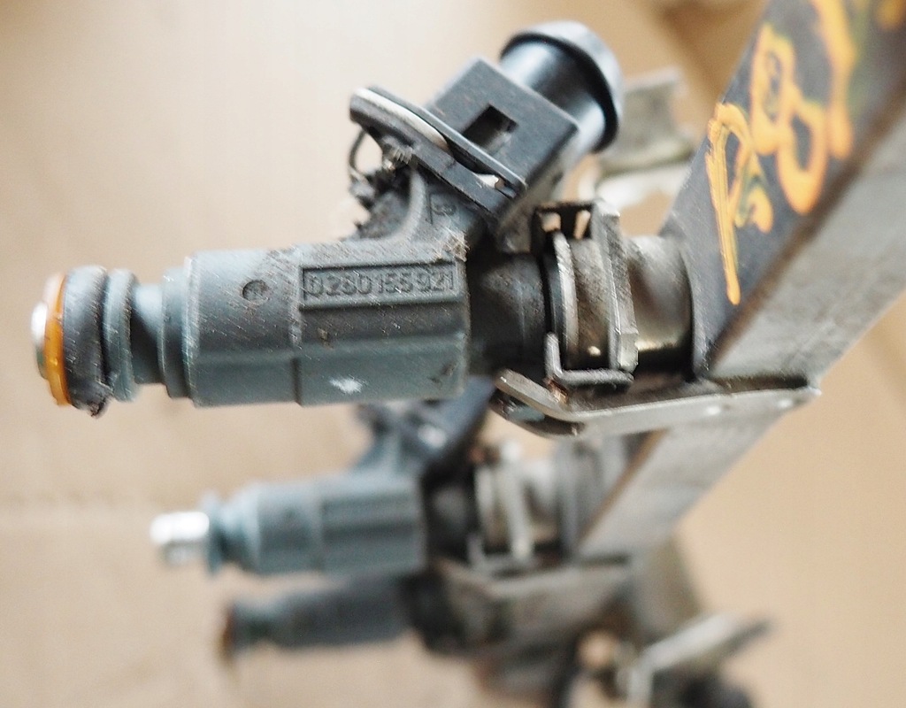 фото №7, Audi a8 d2 3,7 v8 форсунка інжектор пального 0280155921 077133551m оригінал