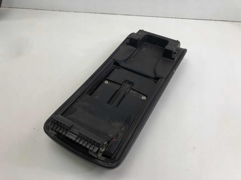 фото №7, Toyota avensis t-27 подлокотник