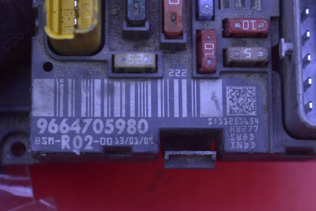 фото №7, Коробка предохранителей 9664705980 bsm citroen c5 ii 2.0 140 km 08-17