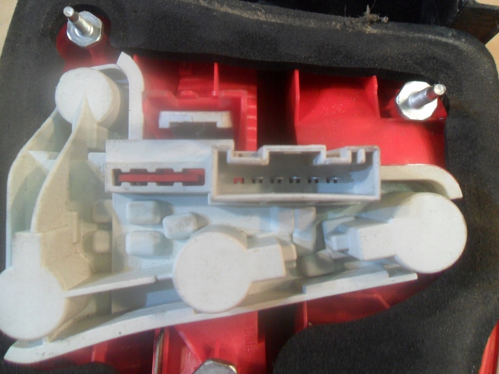 фото №12, Bmw e90 лампа задняя задняя левая led 6937457