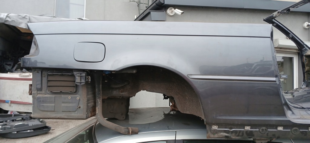 фото №1, Чверть задня права крила bmw e46 cabrio