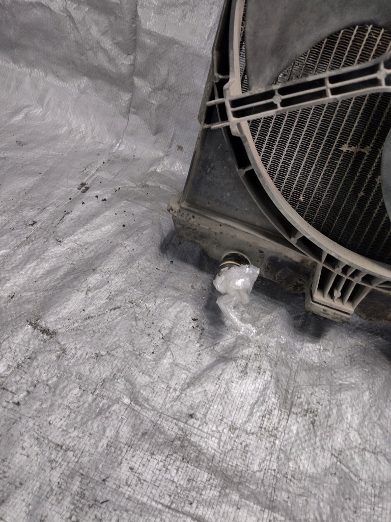 фото №12, Радиатор wody с вентиляторы nissan almera n16 1,5b 72kw