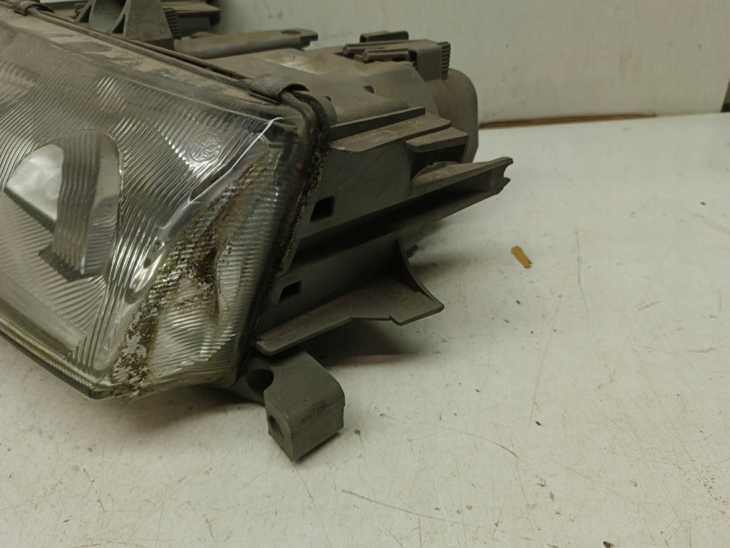 Лампа передня ліва alfa romeo 146 в Україні