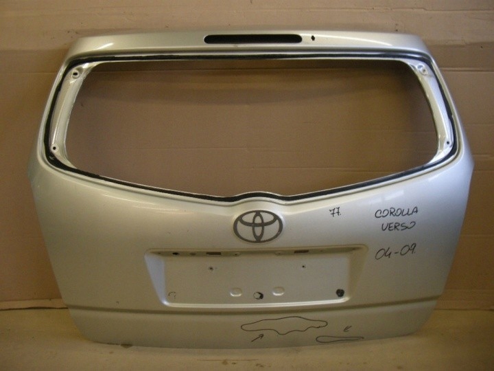 фото №1, Toyota corolla 2004 verso крышка багажника задняя