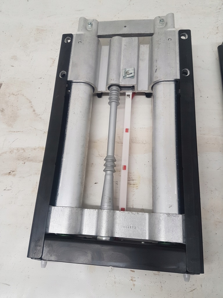 фото №10, Renault megane iii подголовник пиротехнический cabrio