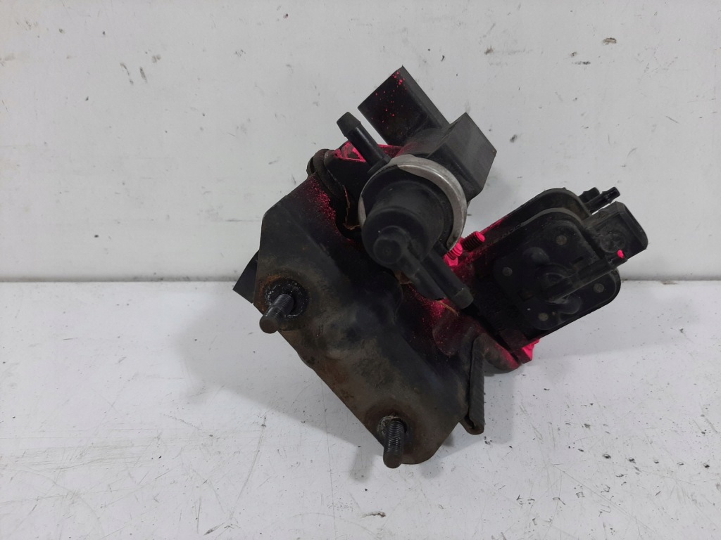 Vw lt35 2.5tdi 2003r клапан вакуумa 701906283 в Украине