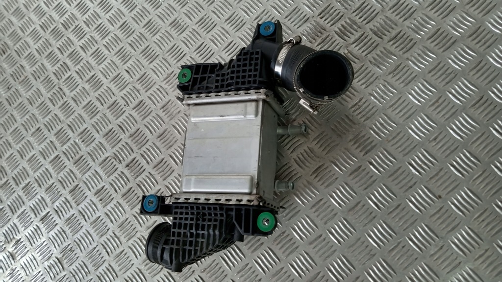 Интеркулер vw crafter ii 7c tge t6 15-25 04l145749p 04l145822h оригинал Цена