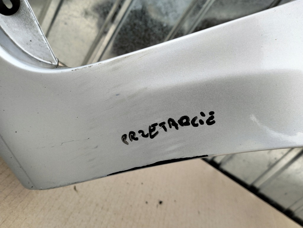 Купить Крыло  правый  перед renault clio 3 рестайлинг  2009-2012 цвет ted69 185