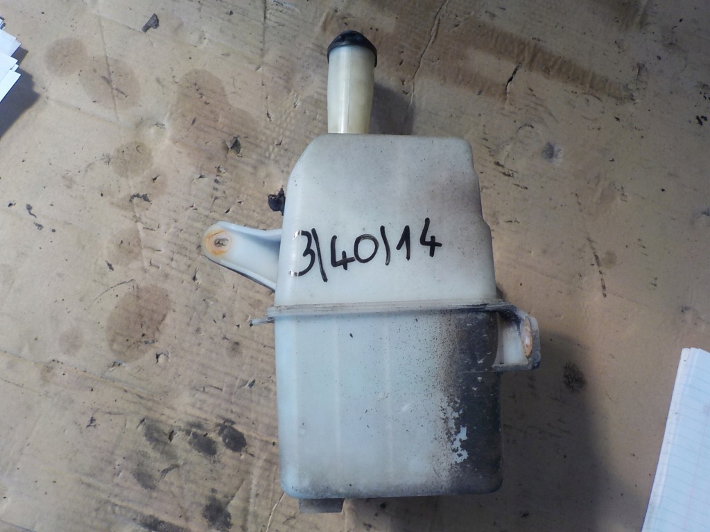 фото №1, Toyota corolla 1.4b бачок жидкость омывателя