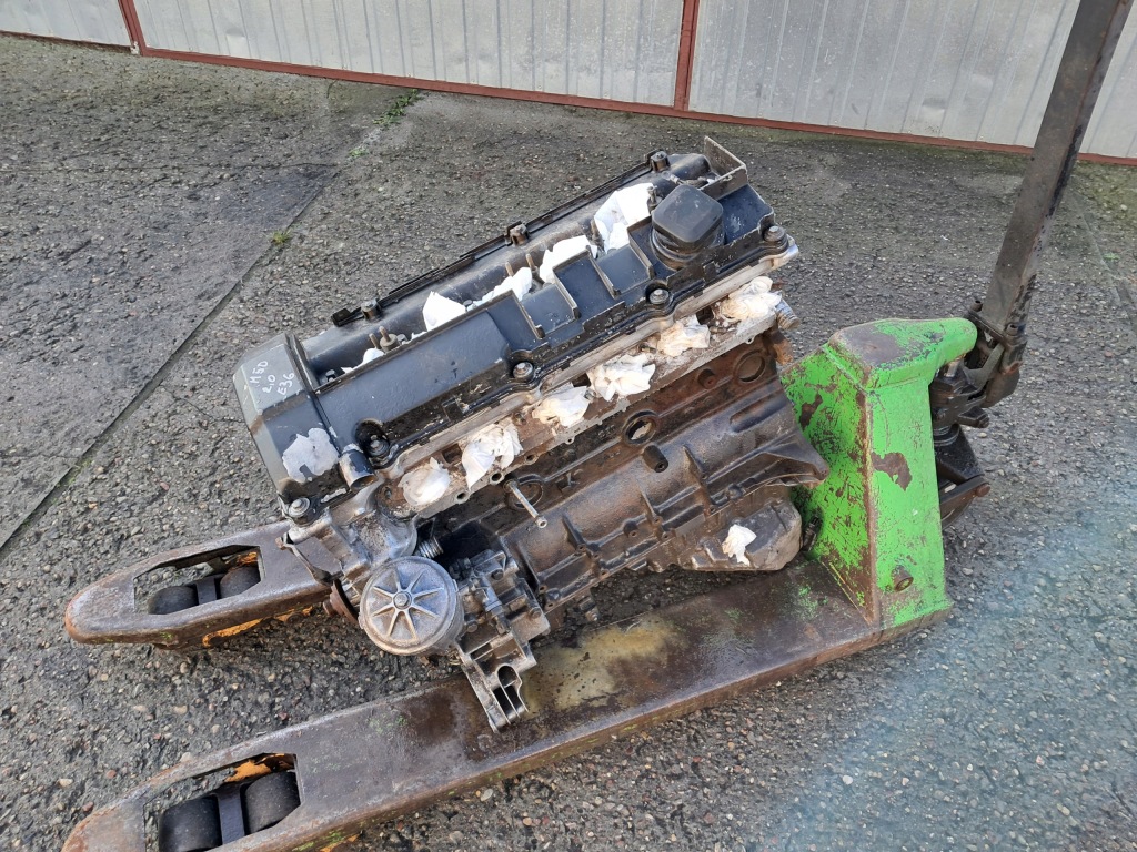 Двигун стійку  20 6s 2 / 1 738 597 / m50b20nv / bmw e36 320i e34 520i 150 km Ціна
