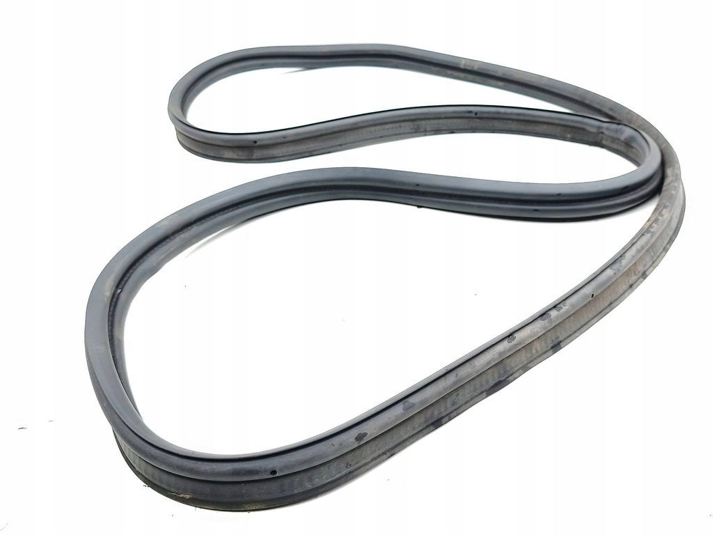 фото №6, Volvo s90, v90 2018 прокладка крышки багажника