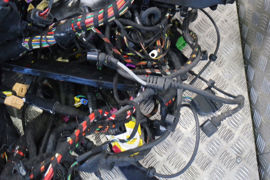 фото №6, Электропроводка внутренняя audi a8 d4 4h 3.0tdi nr95