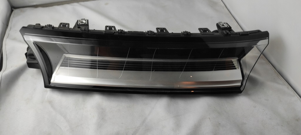 фото №2, Лампа led drl левая vw transporter t7 multivan