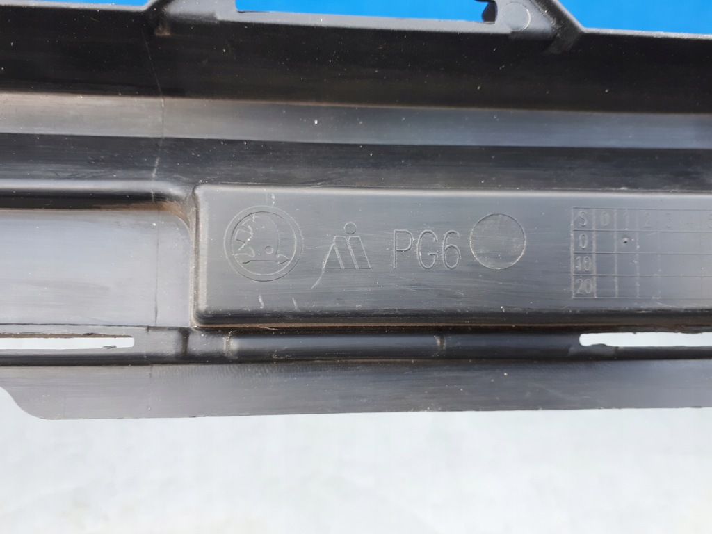 фото №12, Skoda kodiaq 2016-2019 16-19 решётка средняя бампера