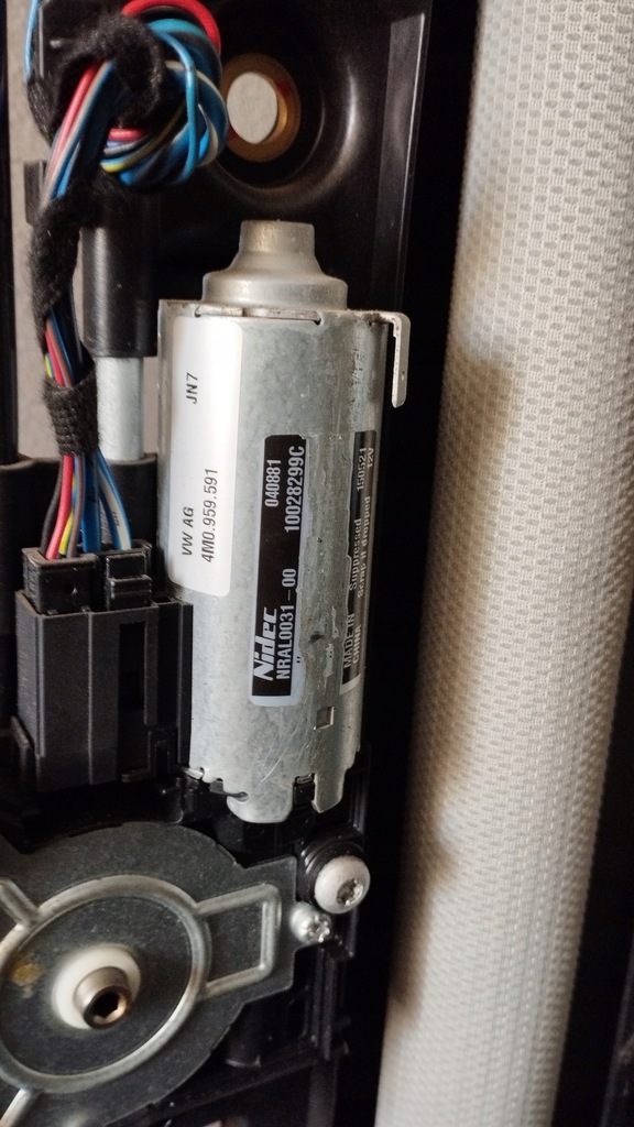 фото №10, Audi q7 sq7 панорама люк стеклянный крыша стекло шторка