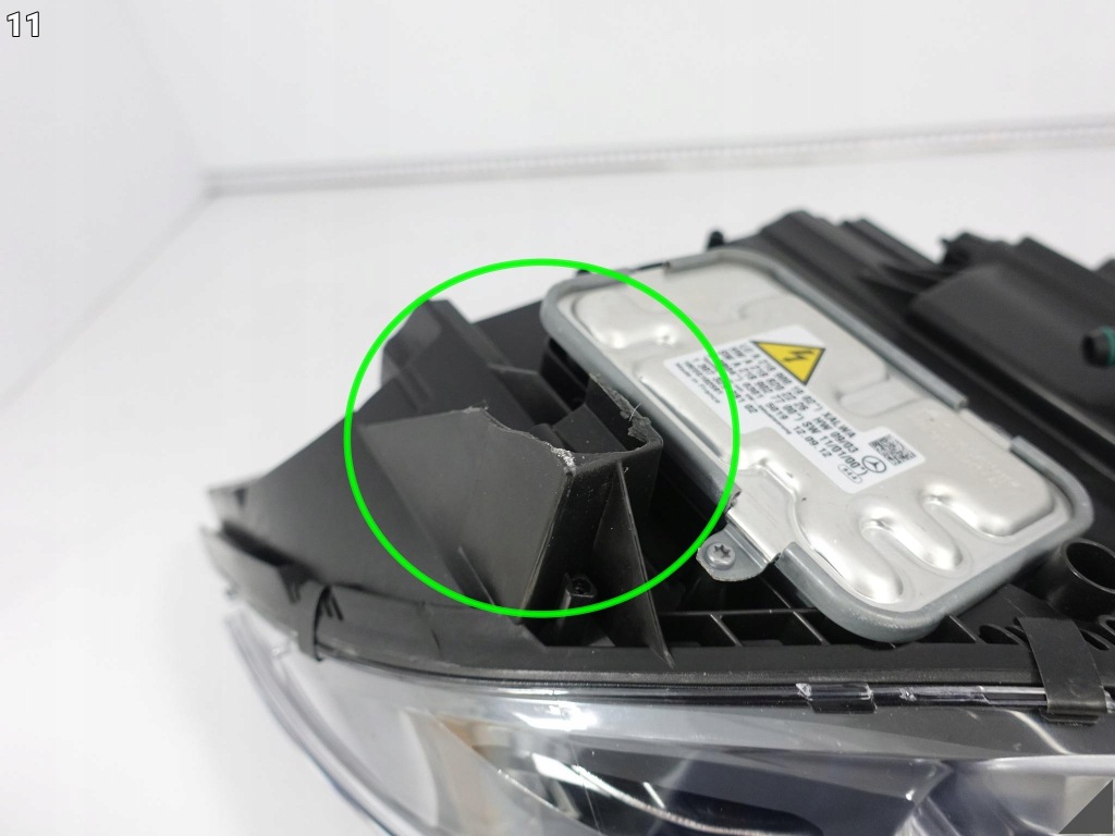 Mercedes cls c218 x218 w218 10-14 фара full led ils intelligen ходовие огни  левая Оригинал