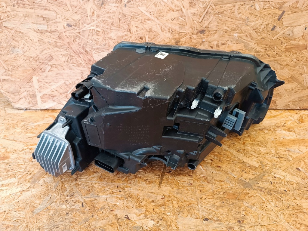 Фара правый перед фара европа  full led 32133578 volvo xc40 Недорого