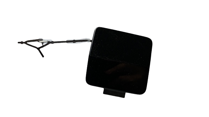 фото №1, Skoda scala 19- заглушка бампера фаркоп задняя