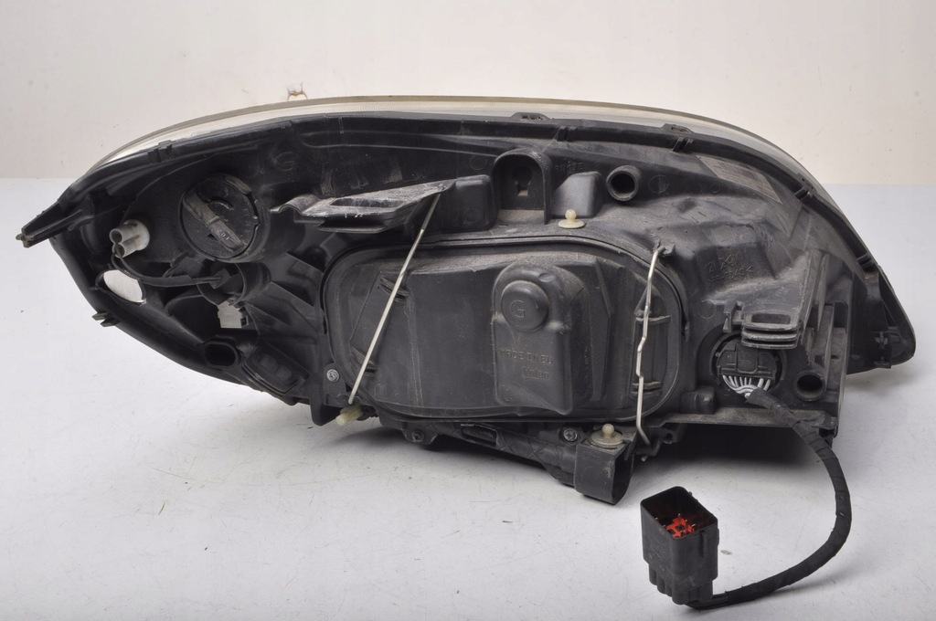 фото №9, Volvo xc60 лампа левая передняя левый перед anglik