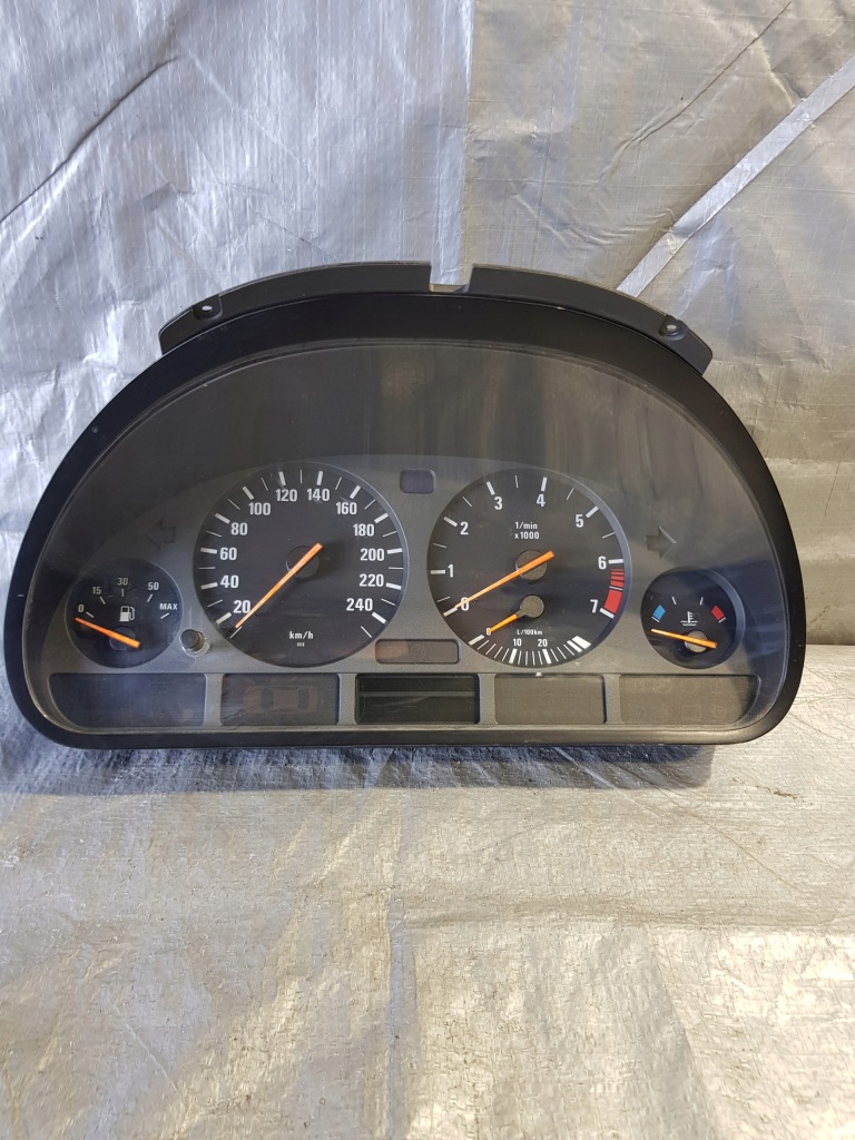 фото №1, Bmw e39 счетчик приборы 8381195