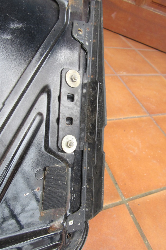 Mercedes w124 sedan універсал ущільнювачі обшивка люк прокладка в Україні