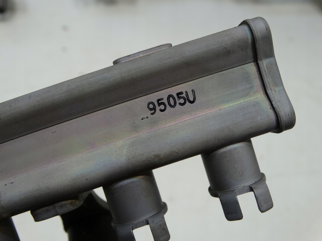 фото №9, Молдинг впрыскная toyota aygo 1.0 vvt-i 72km 9505u