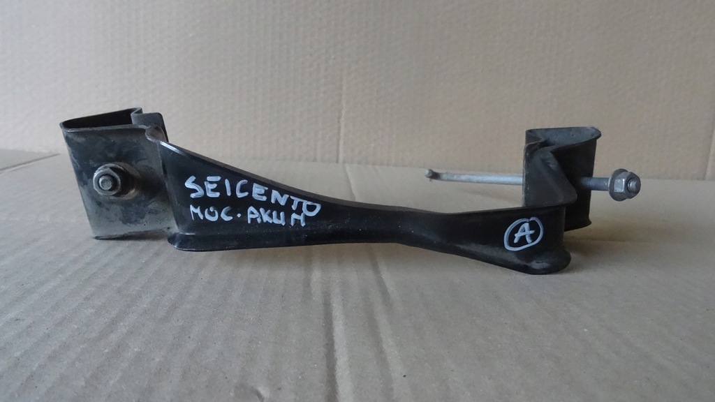 фото №1, Seicento 900 кронштейн аккумулятор