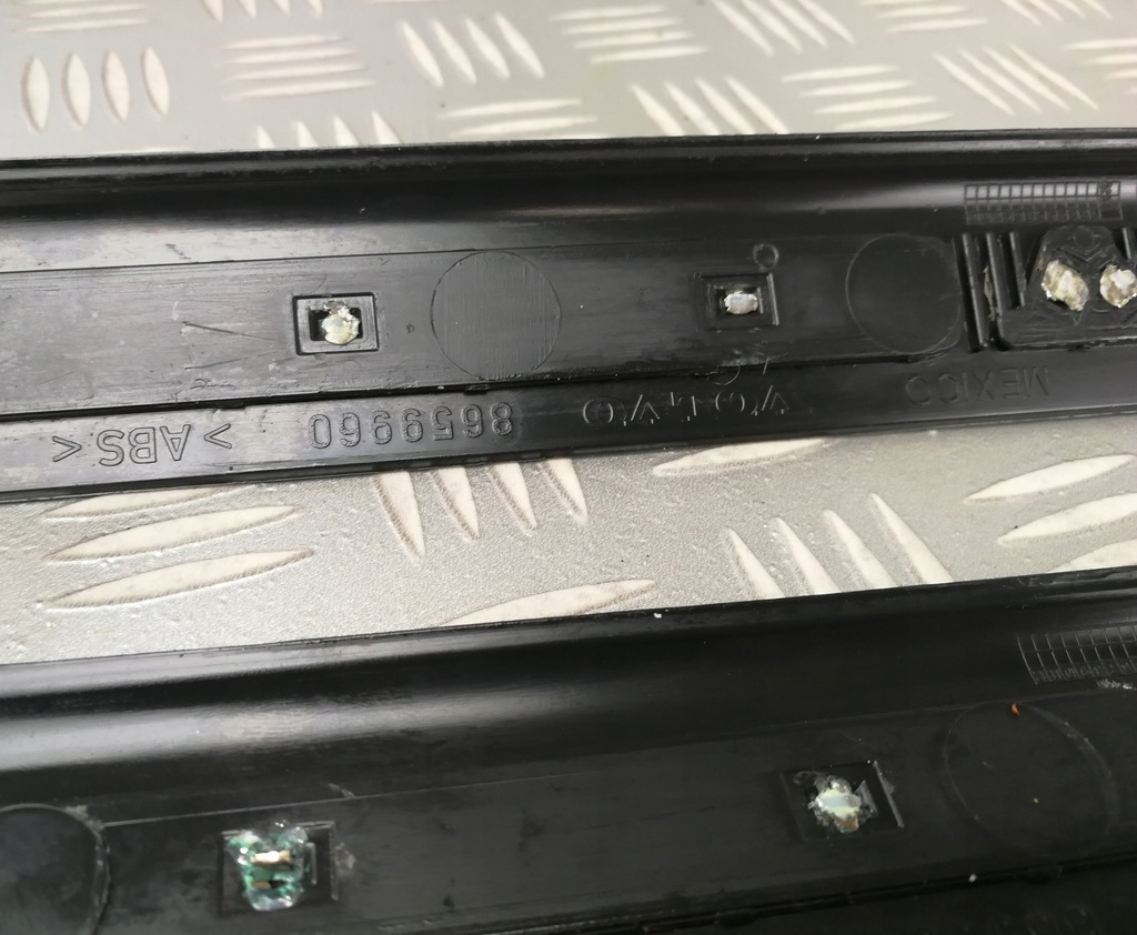 фото №10, 8659960 молдинг поріг права ліва перед внутрішня volvo v60 i lift 2013-18