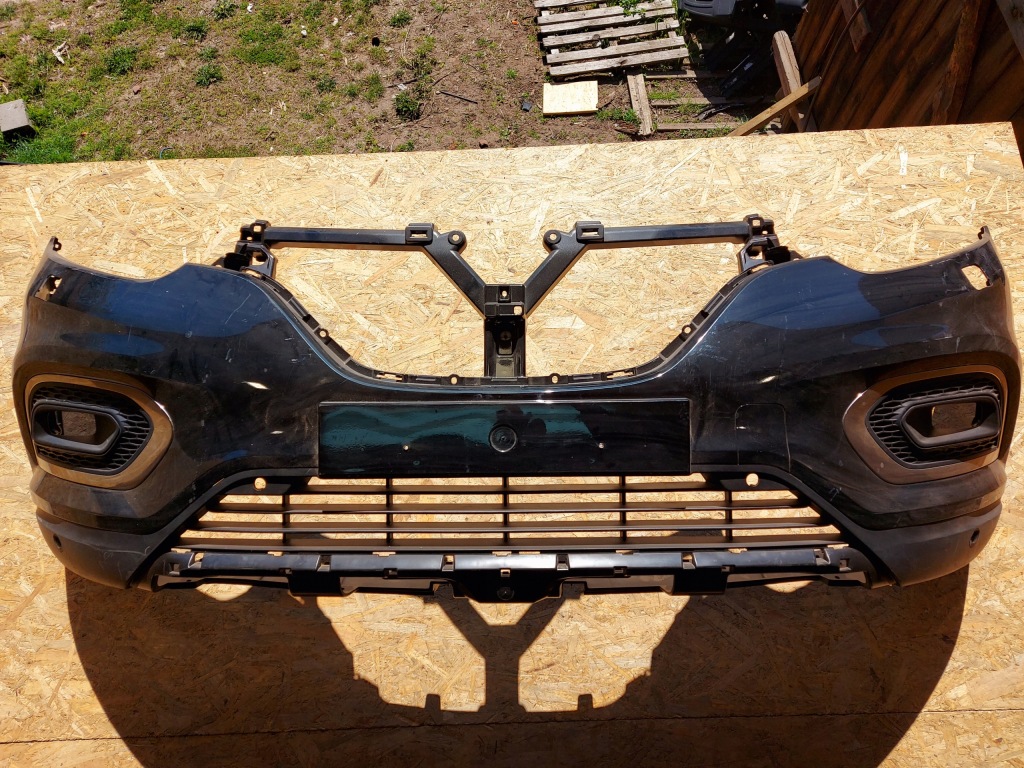 фото №1, Бампер передній renault kadjar 2018- lifting перед чорний pdc 620221936r