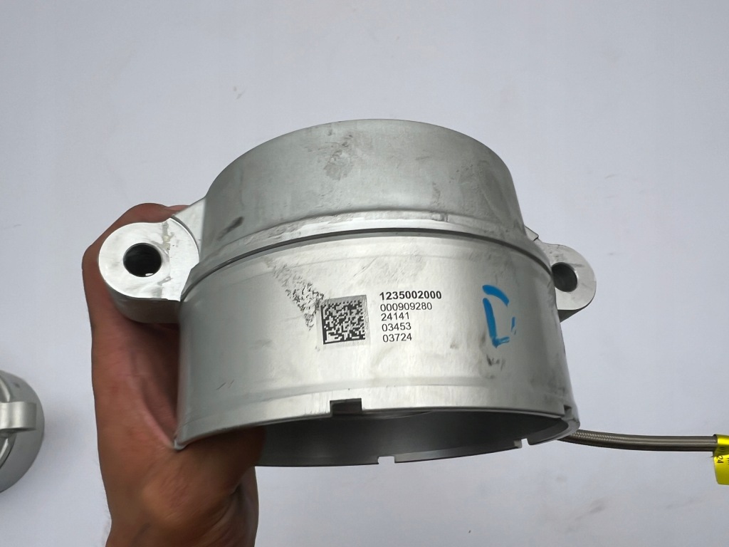 Ferrari purosangue кронштейн амортизатора заднього задній оригінал n 23- в Україні