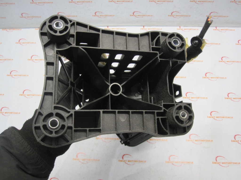 Peugeot 5008 1 кулиса переключения передач автоматическая коробка передач 96721270ze Недорого