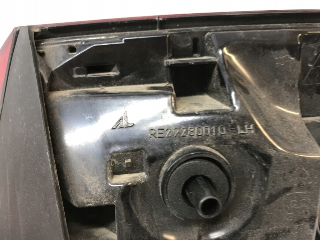 Renault captur 2 mitsubishi asx 2 фара ліва задній задня 265557489r Зі Шроту