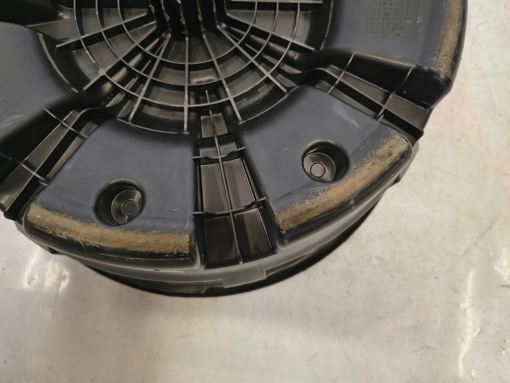 Купити Mercedes w204 w212 вкладиш колеса запасного a2048980007