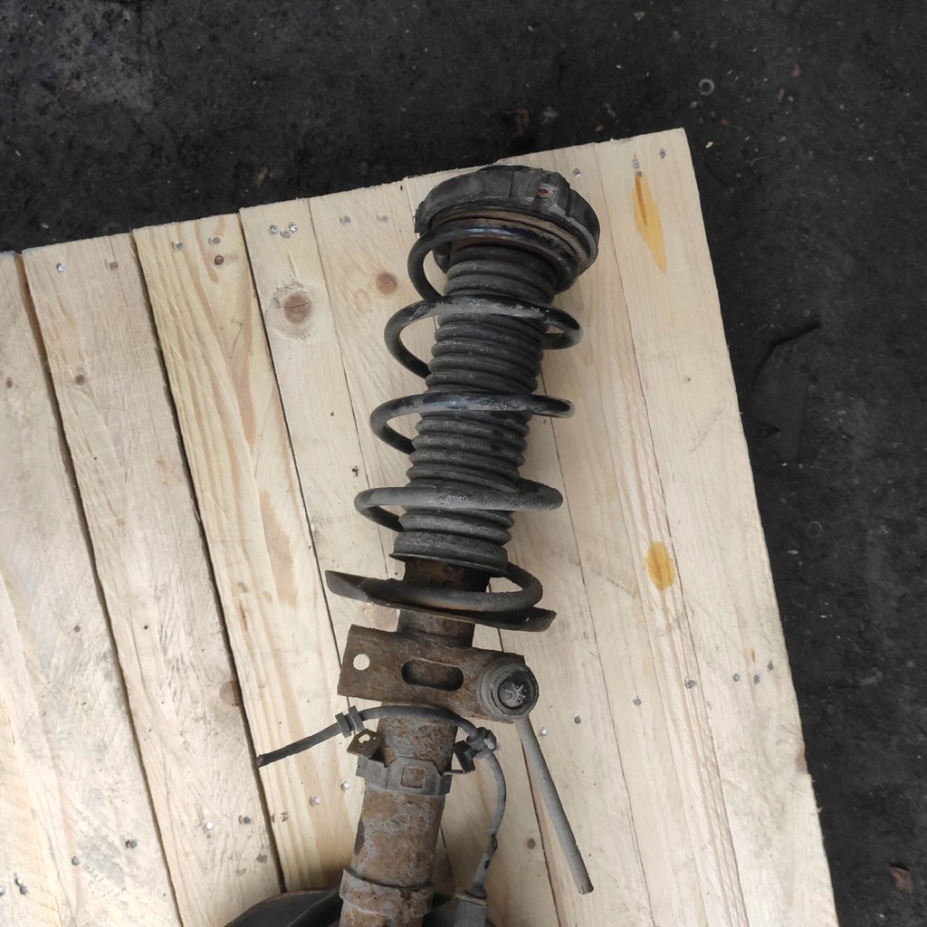 фото №7, Поворотний кулак супорт ліва лівий перед audi a2 1.4 16v aua