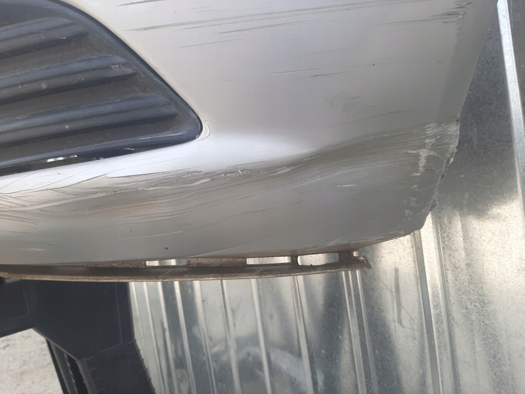 Бампер перед передний opel insignia a 2008-2013 pdc под датчики Доставка